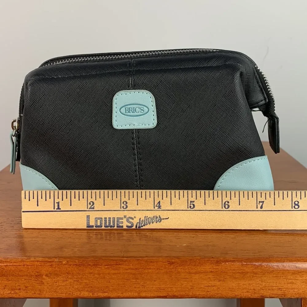 Bric’s exclusively for Qatar airways cosmetic small pouch bag